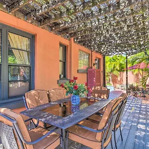 Vibrant Less Than 1 Mile From The Beach! Apartment Sarasota