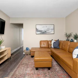 Newly Renovated 3 Bedroom Near High St Holiday home Columbus